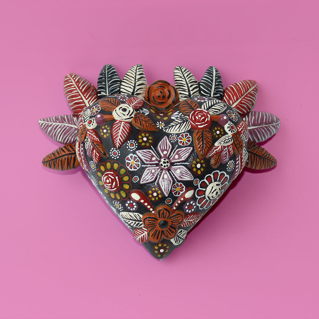 Corazón Ylla negro