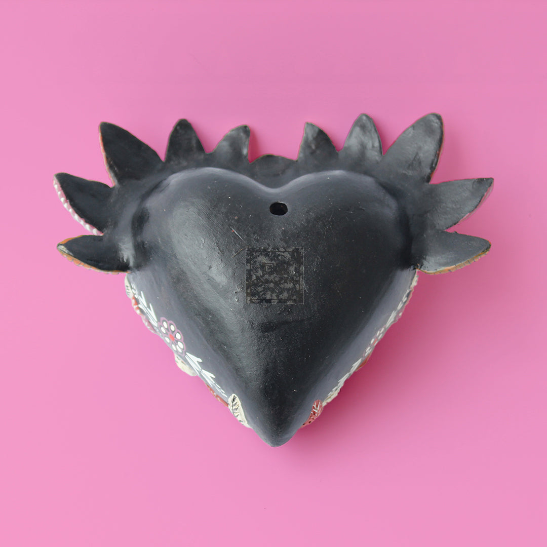 Corazón Ylla negro