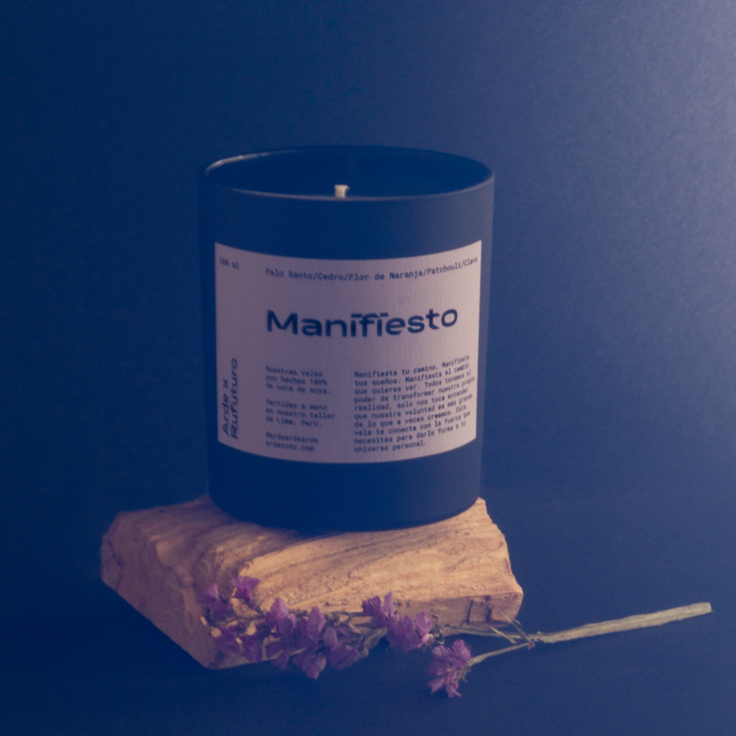 Kerze aus Soyawachs mit peruanischem Duft. Manifiesto riecht nach Palo Santo.