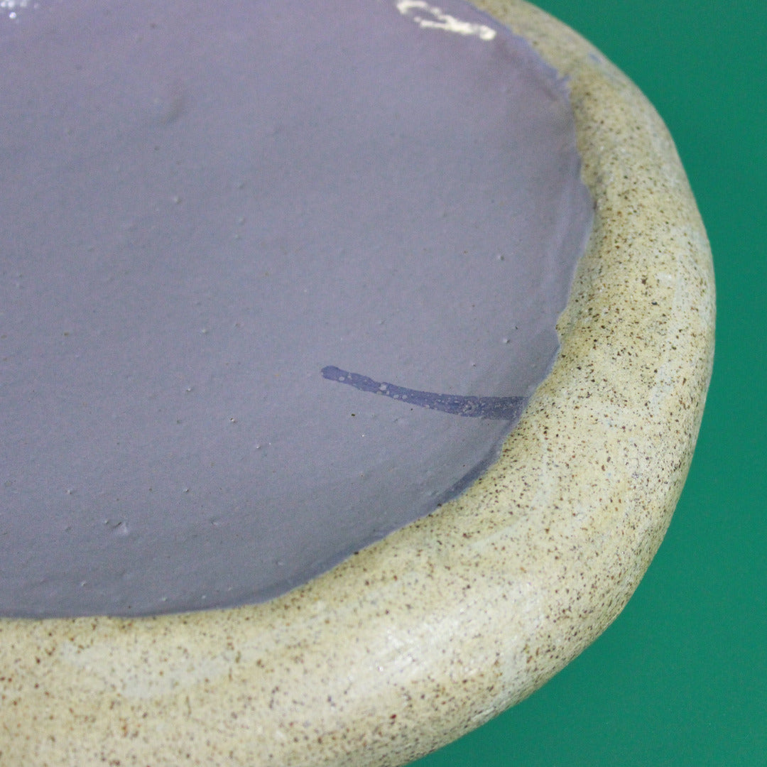 Detailaufnehme vom Plato Mortero einem massiven Teller für das perfekte Dinner