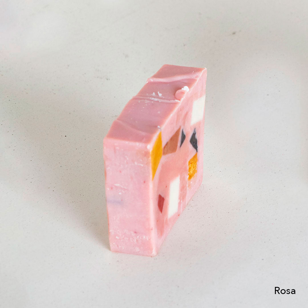 Rosa Seife im Terazzo Stil